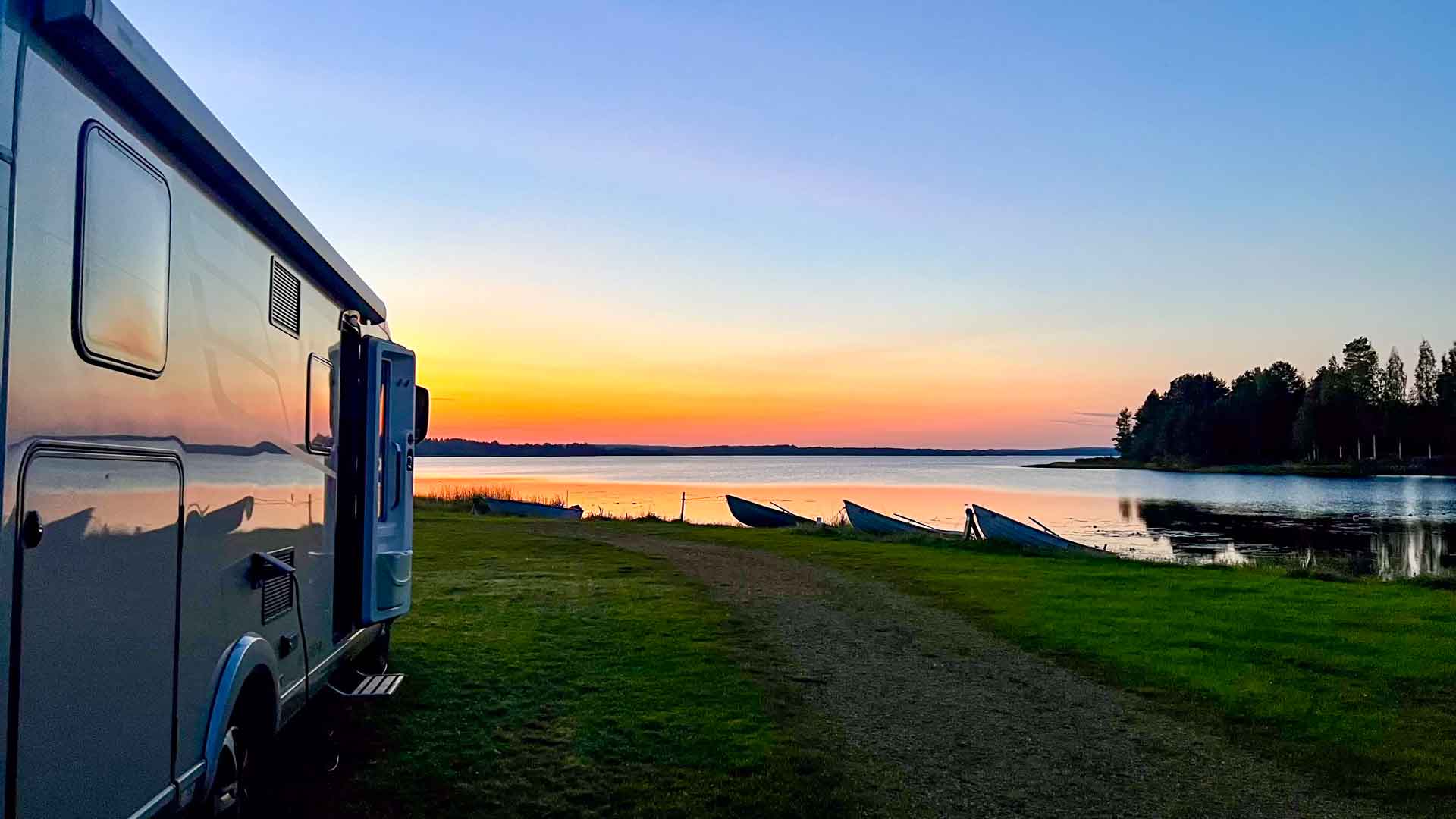 Finland Camping Hiilimutka Zonsondergang Hymer Exsis-i 588 Route51