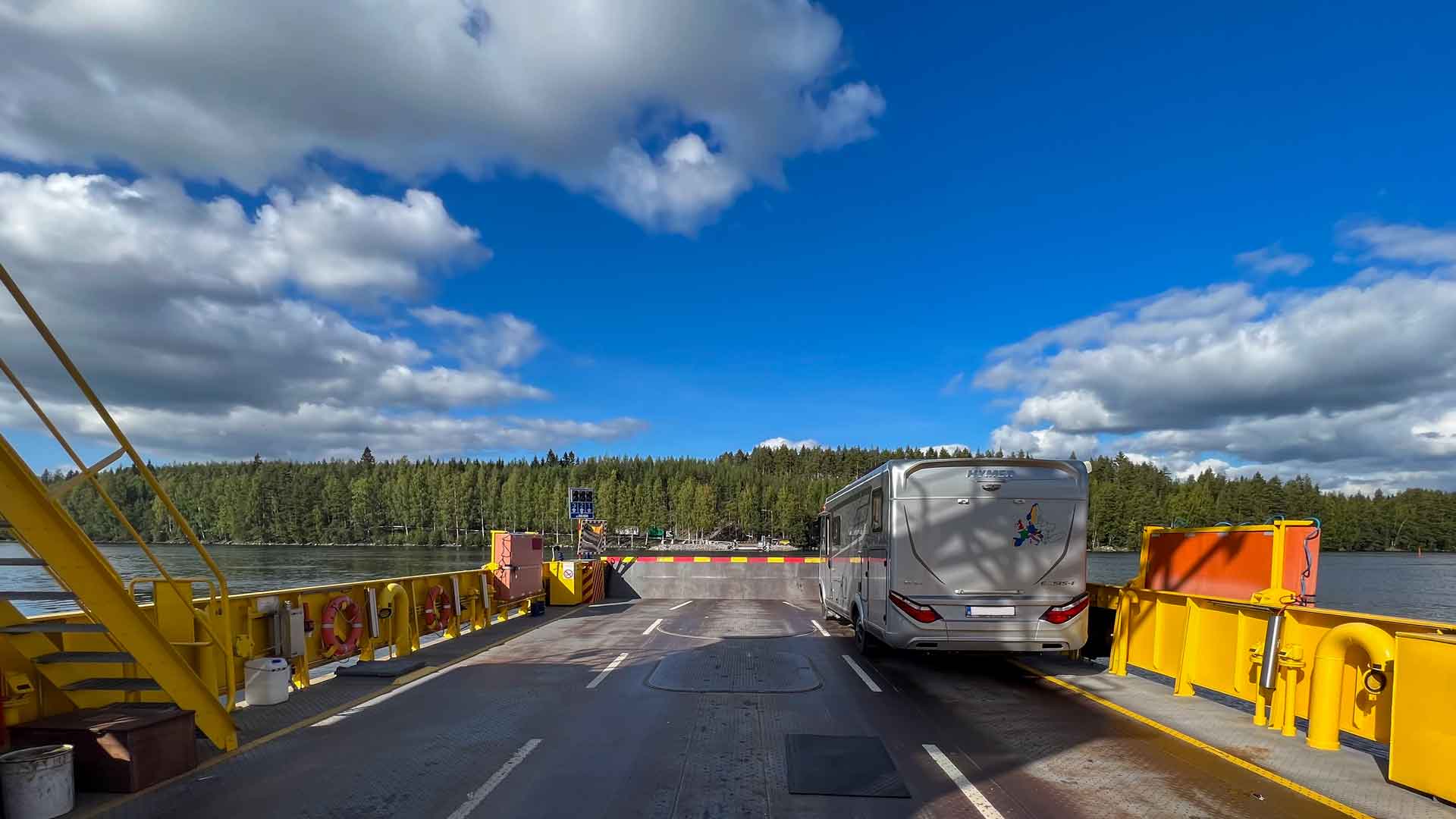 Finland Enonkoski Pont Hymer Exsis-i 588 Route51