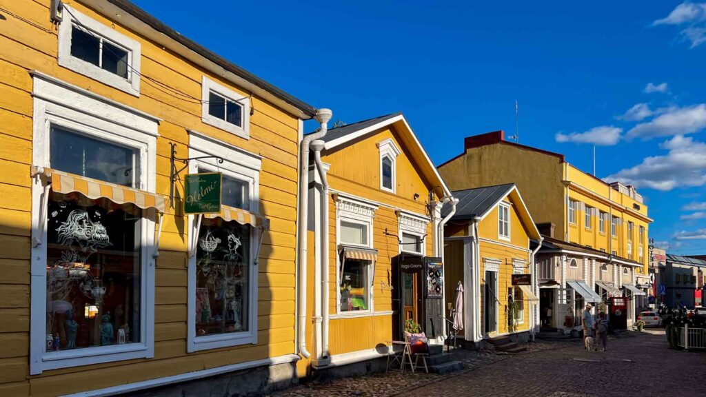 Finland Porvoo Centrum Hymer Exsis-i 588 Route51