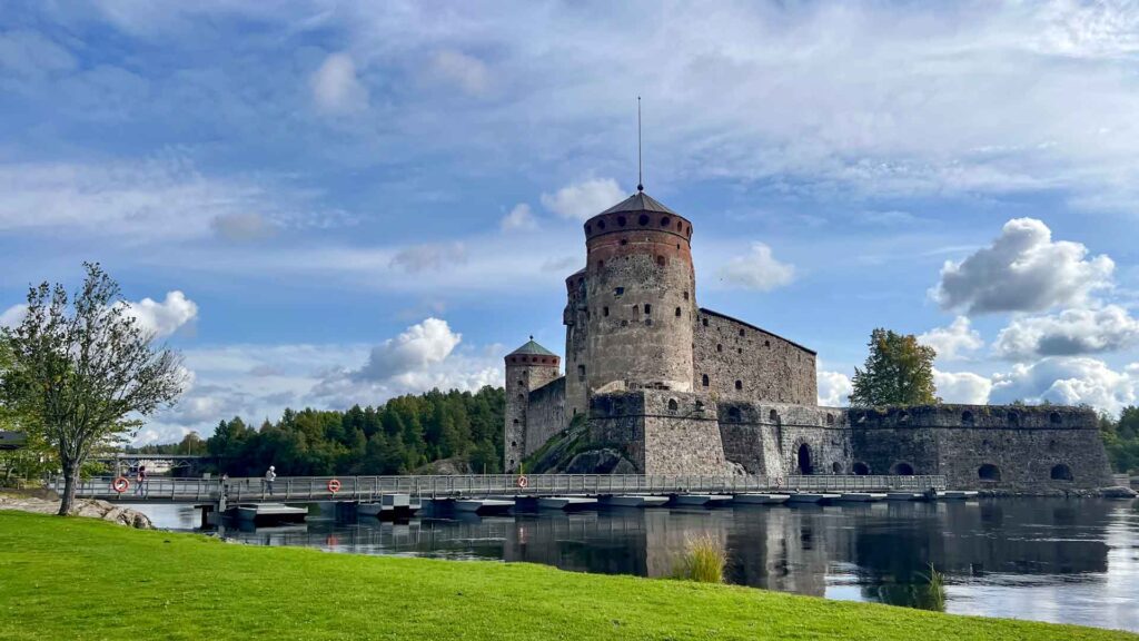 Finland Savonlinna Olavinlinna Hymer Exsis-i 588 Route51