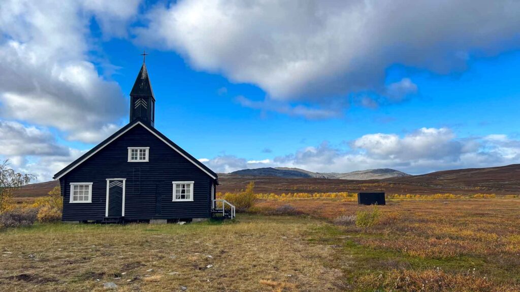 Noorwegen Kvalsund Church Hymer Exsis-i 588 Route51