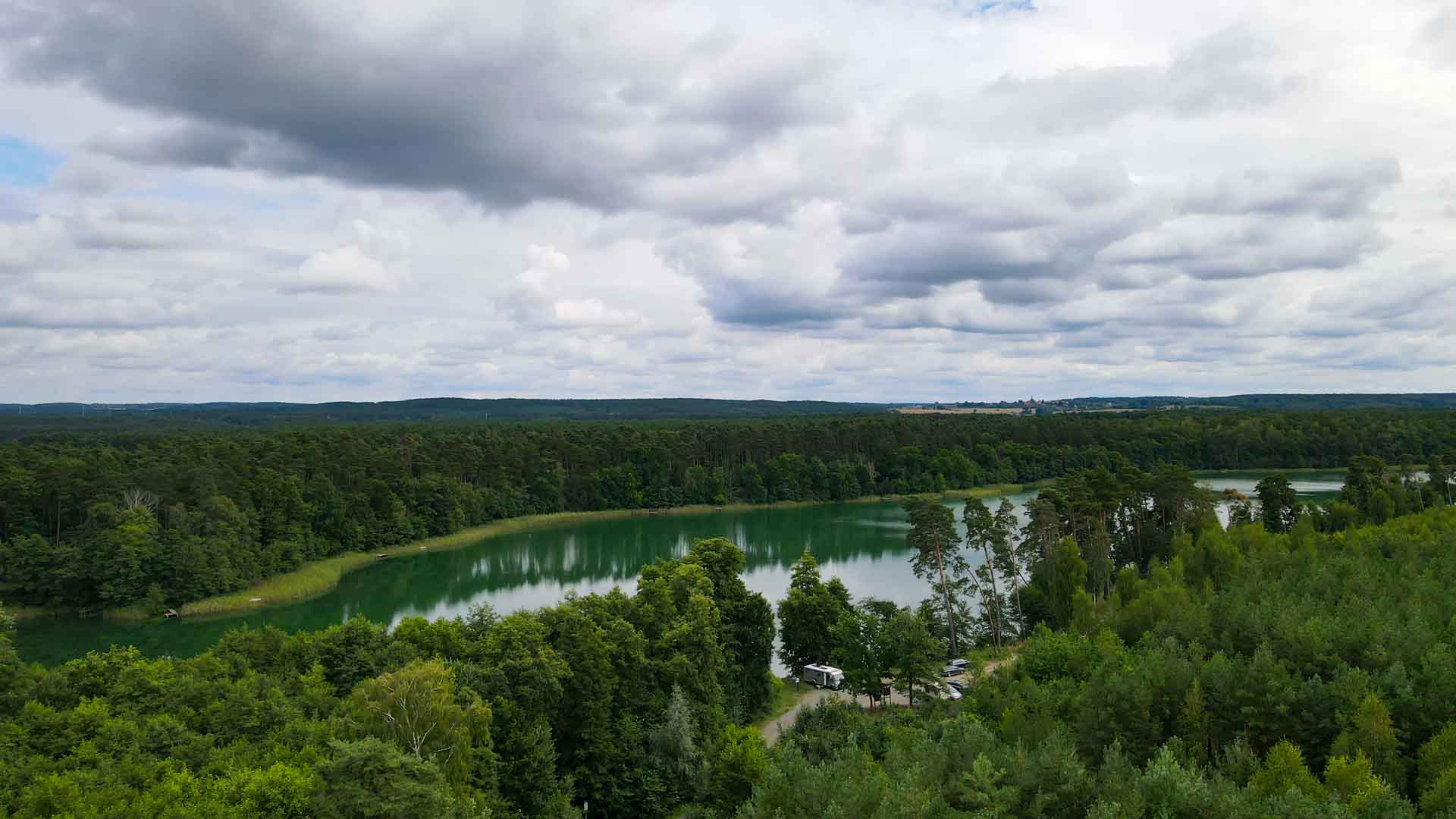 Polen Jezioro Kolejowe Drone 2 Hymer Exsis-i 588 Route51 Polen Jezioro Kolejowe Drone 2 Hymer Exsis-i 588 Route51