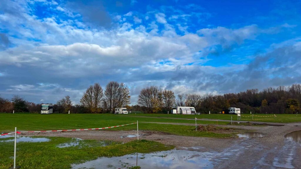 Duitsland Julich Camperplaats Hymer Exsis-i 588 Route51