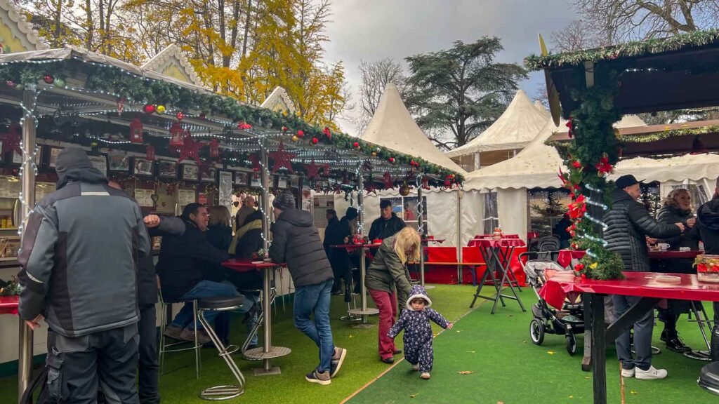 Duitsland Julich Kerstmarkt Bar Hymer Exsis-i 588 Route51