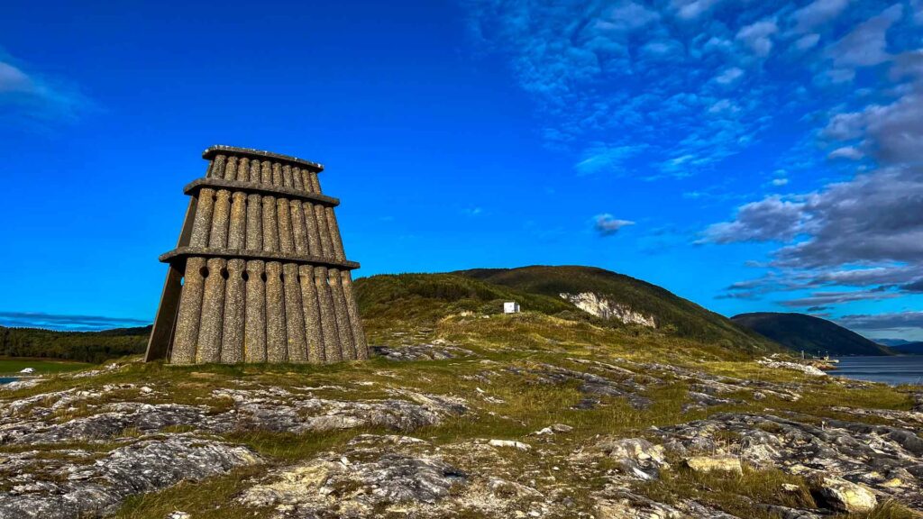 Noorwegen Evenestangen kystbatteri Monument Hymer Exsis-i 588 Route51