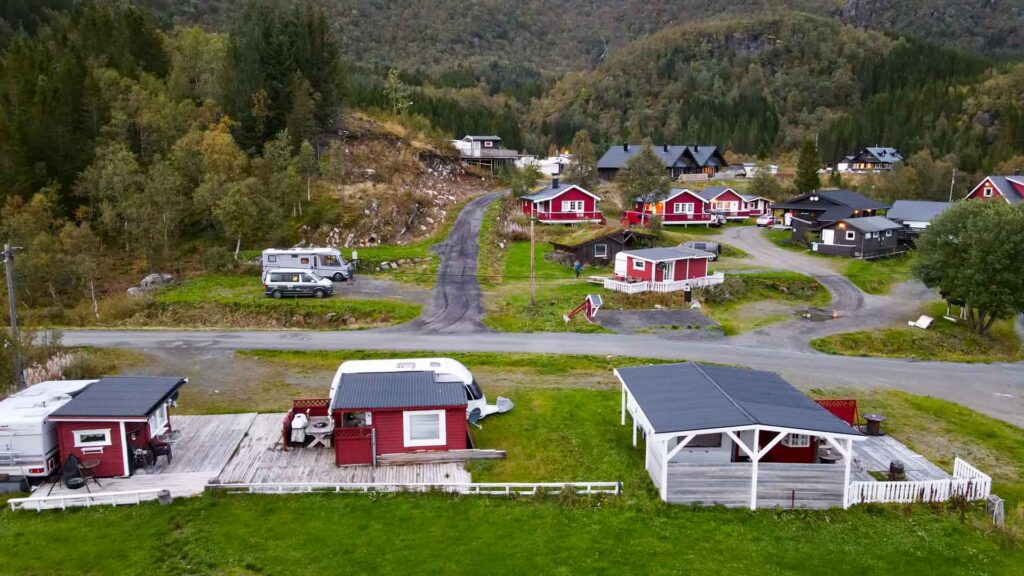 Noorwegen Kongsmark Camping Drone 2 Lofoten Hymer Exsis-i 588 Route51