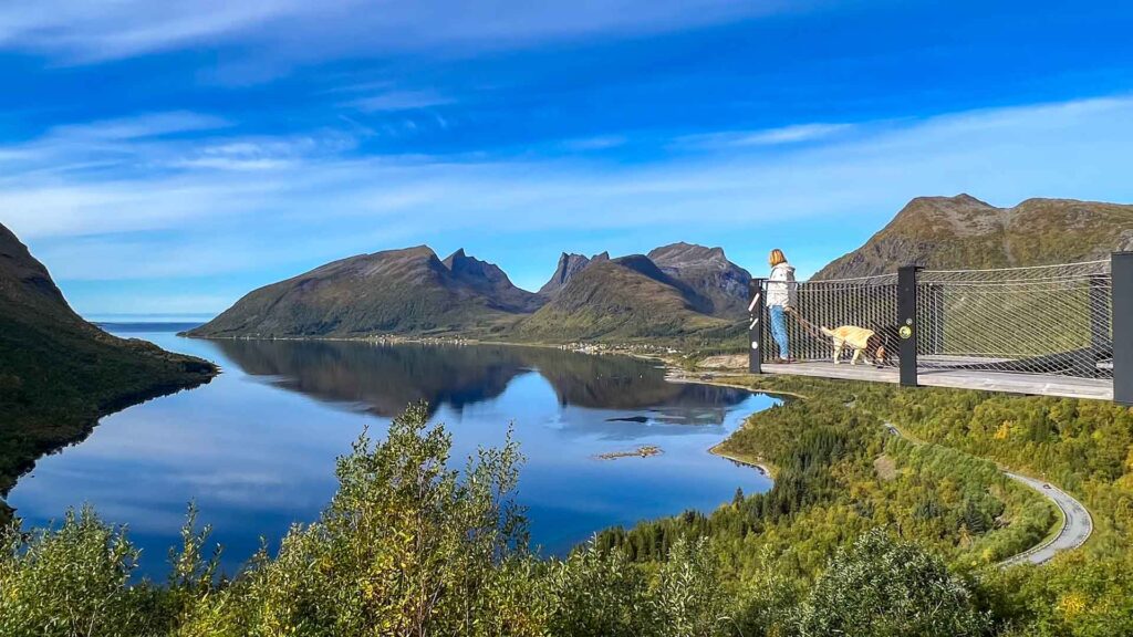 Noorwegen Senja Bergsbotn Viewpoint Scenic Route Hymer Exsis-i 588 Route51