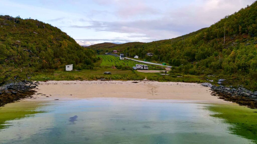 Noorwegen Senja Botnhamn Hymer Exsis-i 588 Route51