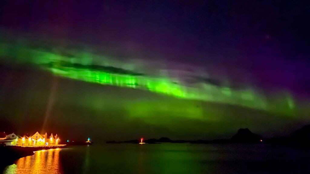 Noorwegen Stamsund Noorderlicht 1 Lofoten Hymer Exsis-i 588 Route51