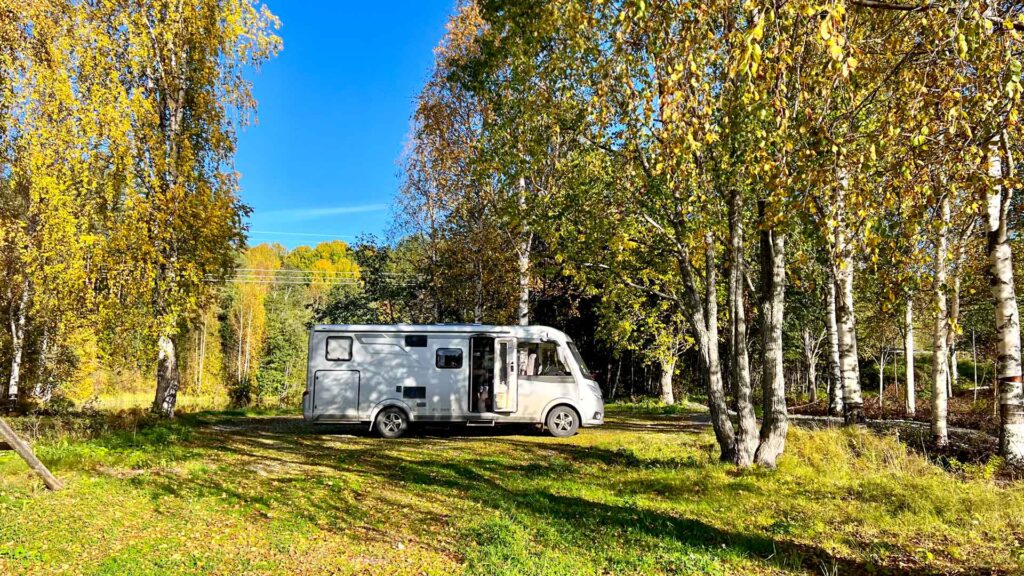 Zweden Edsele CP Hymer Exsis-i 588 Route51