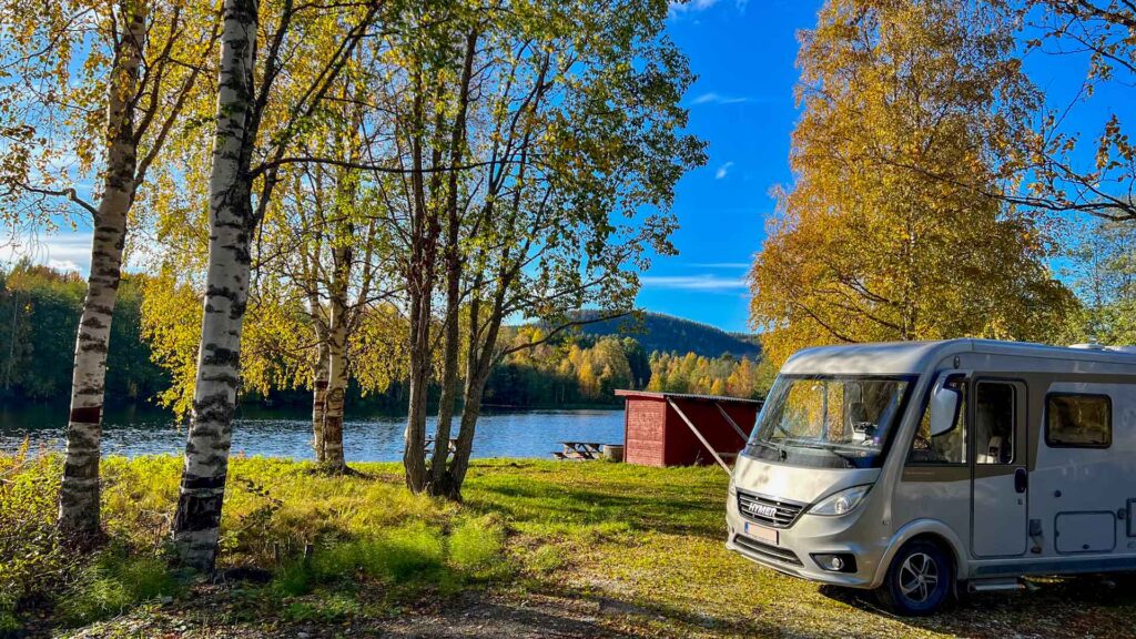 Zweden Edsele Hymer Exsis-i 588 Route51