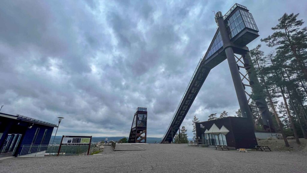 Zweden Falun Skischans Hymer Exsis-i 588 Route51