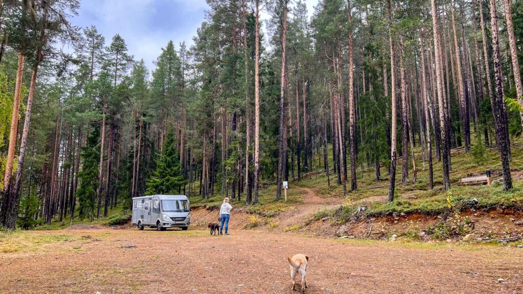 Zweden Gallejaur Reservat Parking Hymer Exsis-i 588 Route51