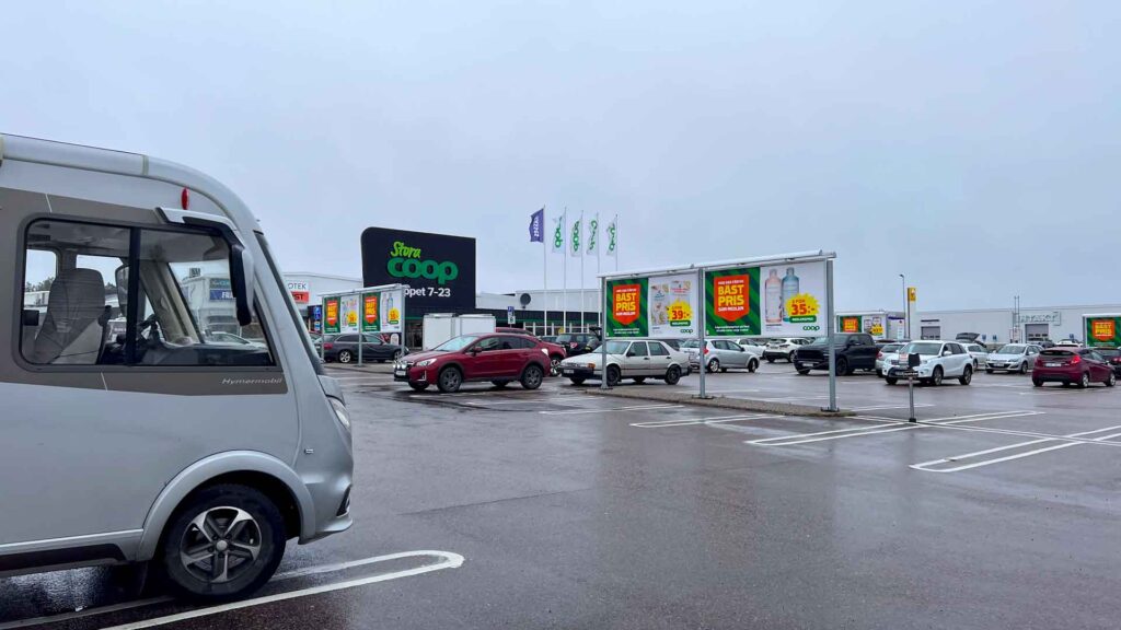 Zweden Gallivare Coop Hymer Exsis-i 588 Route51