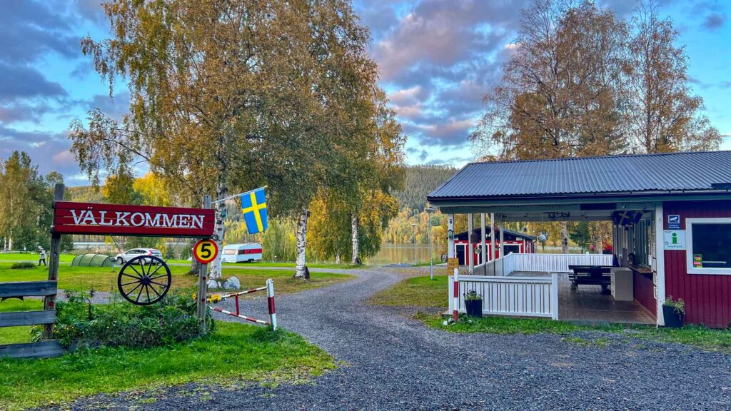 Zweden Hammerstrands Camping Receptie Hymer Exsis-i 588 Route51