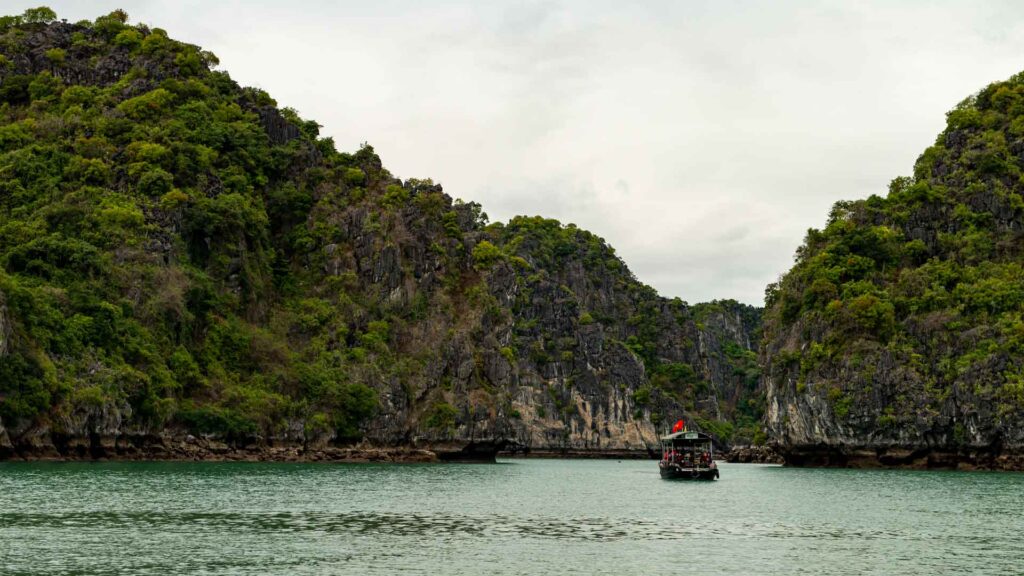 Vietnam Ha Long Bai Tu Long Bay Swan Cruise 3 6Only