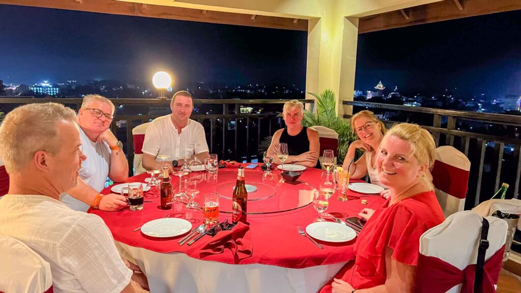 Cambodja Battambang Classy Hotel Diner 6Only