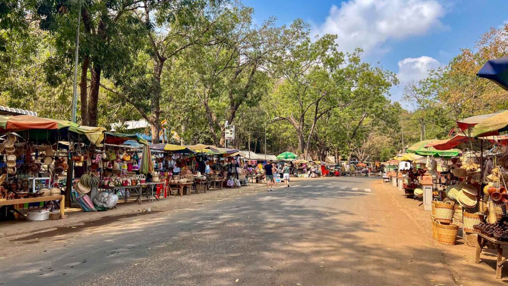 Cambodja Oudong Mountain Street Market 6Only