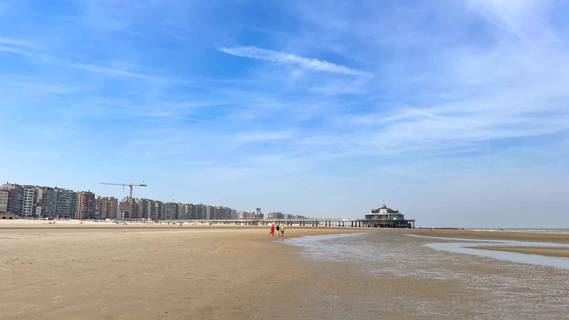 Belgie Blankenberge Strand Pier Hymer Exsis-I 588 Route51 Belgie Blankenberge Strand Pier Hymer Exsis-I 588 Route51