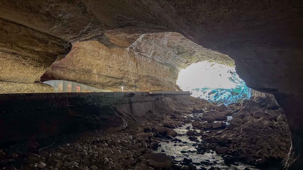 Frankrijk Mas-d'Azil Grot Water Jansen-Arts Hymer Exsis-I 588 Route51