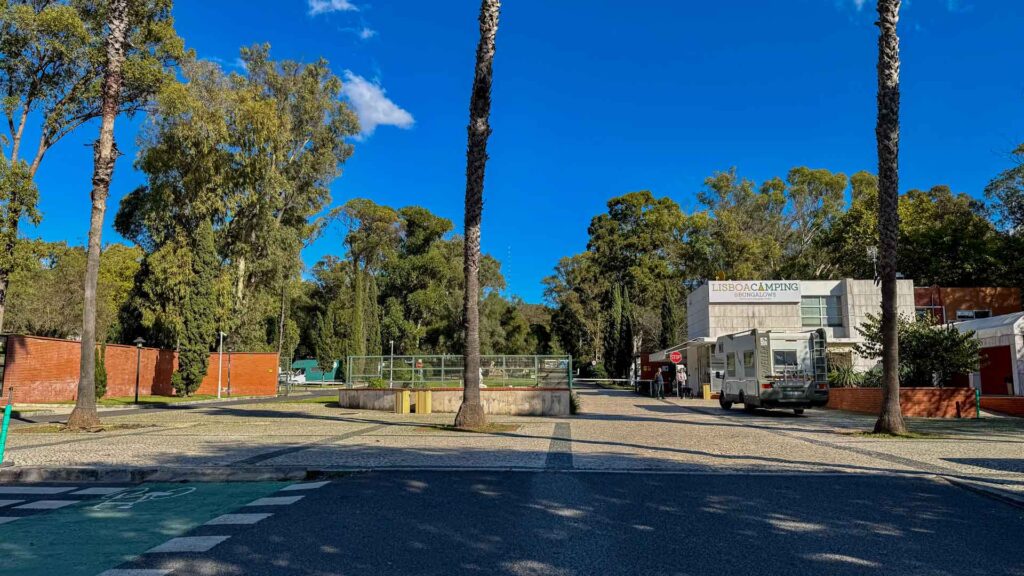 Portugal Camping Lisboa Entrance Jansen-Arts Hymer Exsis-I 588 Route51