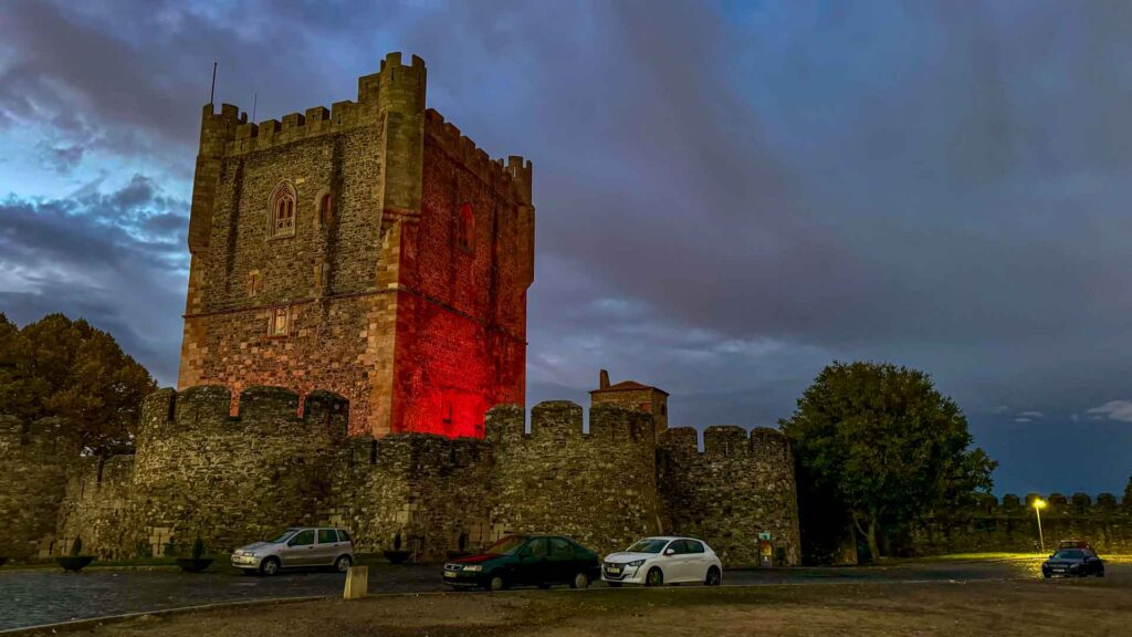 Portugal Castelo Bragança Jansen-Arts Hymer Exsis-I 588 Route51