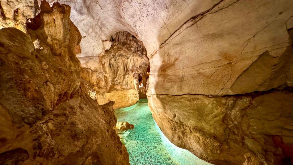 Portugal Grutas da Moeda Water Grot Jansen-Arts Hymer Exsis-I 588 Route51