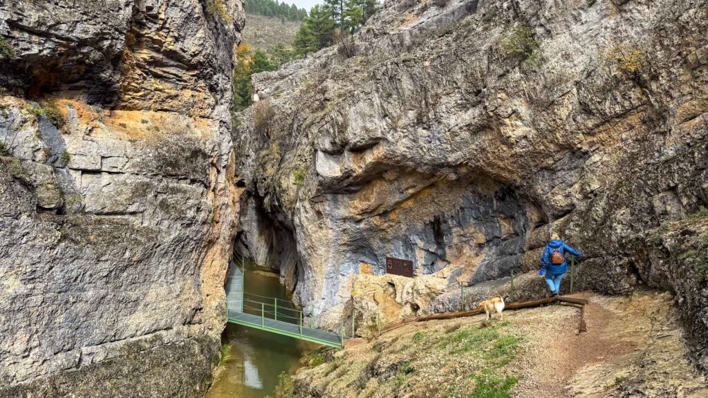 Spanje Calomarde Kloof Jeannette Stella Jansen-Arts Hymer Exsis-I 588 Route51