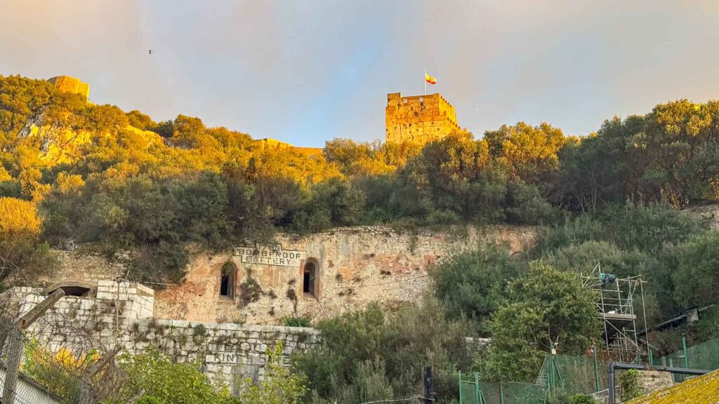 Spanje Gibraltar Castle Jansen-Arts Hymer Exsis-I 588 Route51