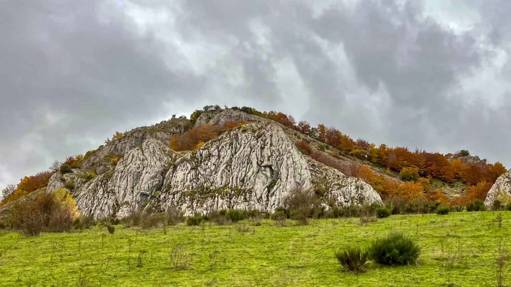 Spanje Villamanín Rotsen Jansen-Arts Hymer Exsis-i 588 Route51