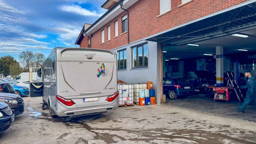 Spanje Villapresente Tomas Saiz Accu Jansen-Arts Hymer Exsis-I 588 Route51