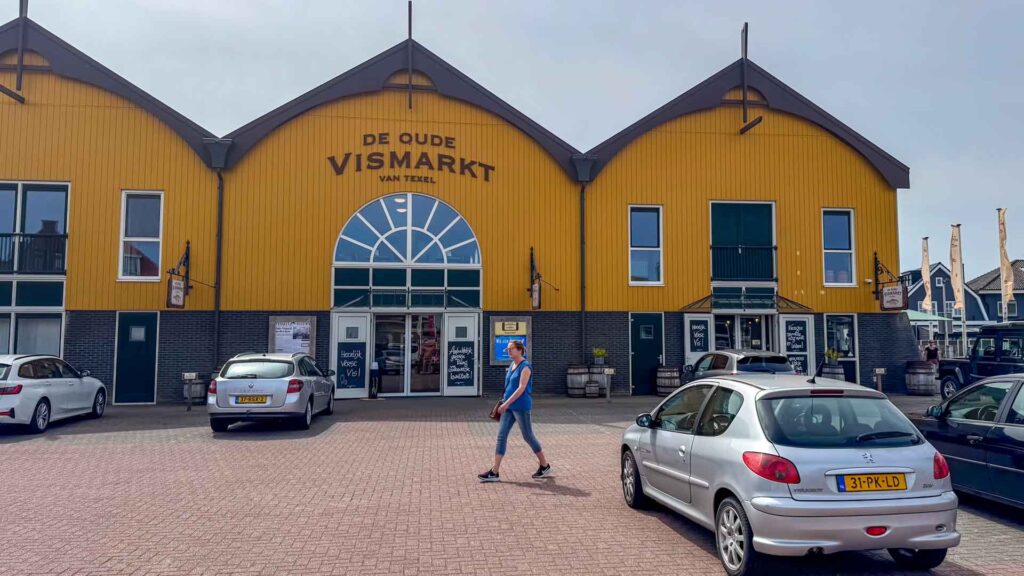 Nederland Texel Oudeschild Vismarkt Westfalia Kelsey Route51