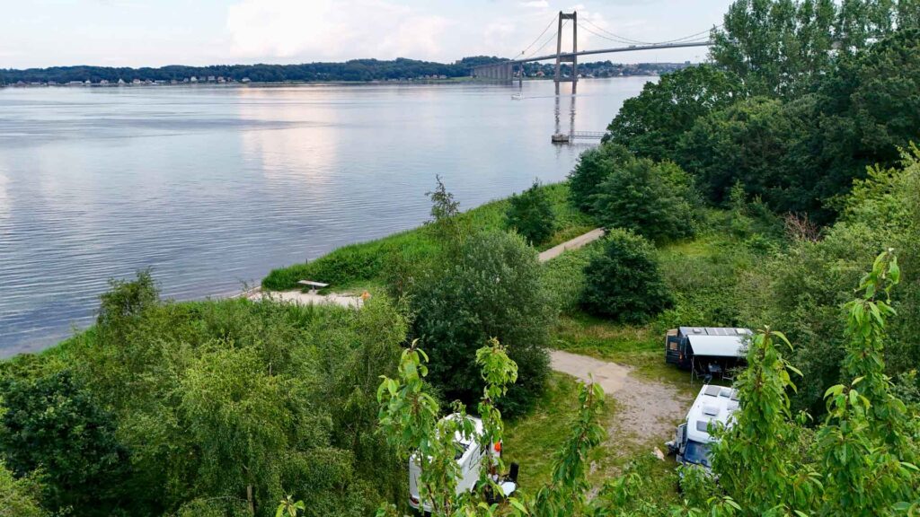 Denemarken Frederica Kleine Belt Brug Drone Hymer ML-T 570 4x4 Offgrid Route51