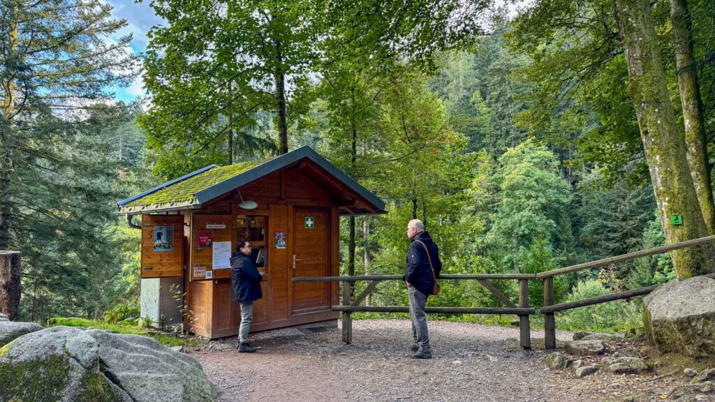 Duitsland Triberg Waterval Ingang Hymer ML-T 570 4x4 Offroad Offgrid Route51