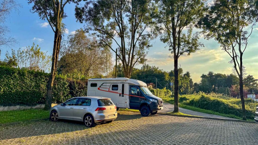 Italie Corgeno Lago di Comabbio Parking Hymer ML-T 570 4x4 Offroad Offgrid Route51