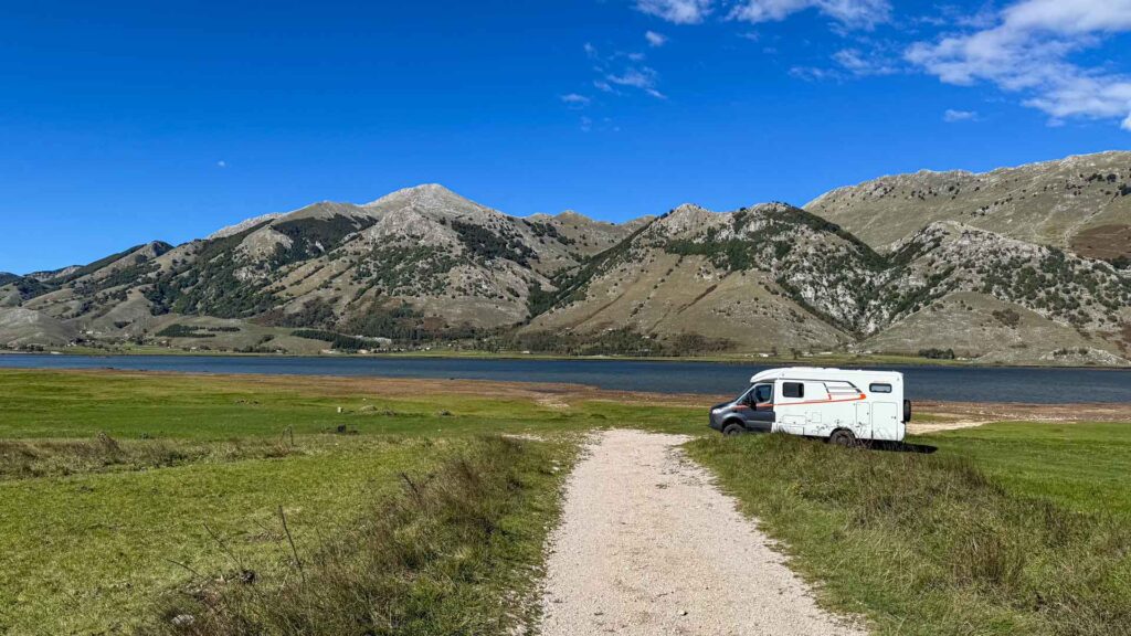Italie Puglia Lago del Matese Overzicht Hymer ML-T 570 4x4 Offroad Offgrid Route51
