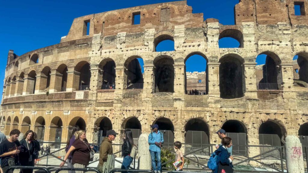 Italie Rome Colosseum Hymer ML-T 570 4x4 Offroad Offgrid Route51