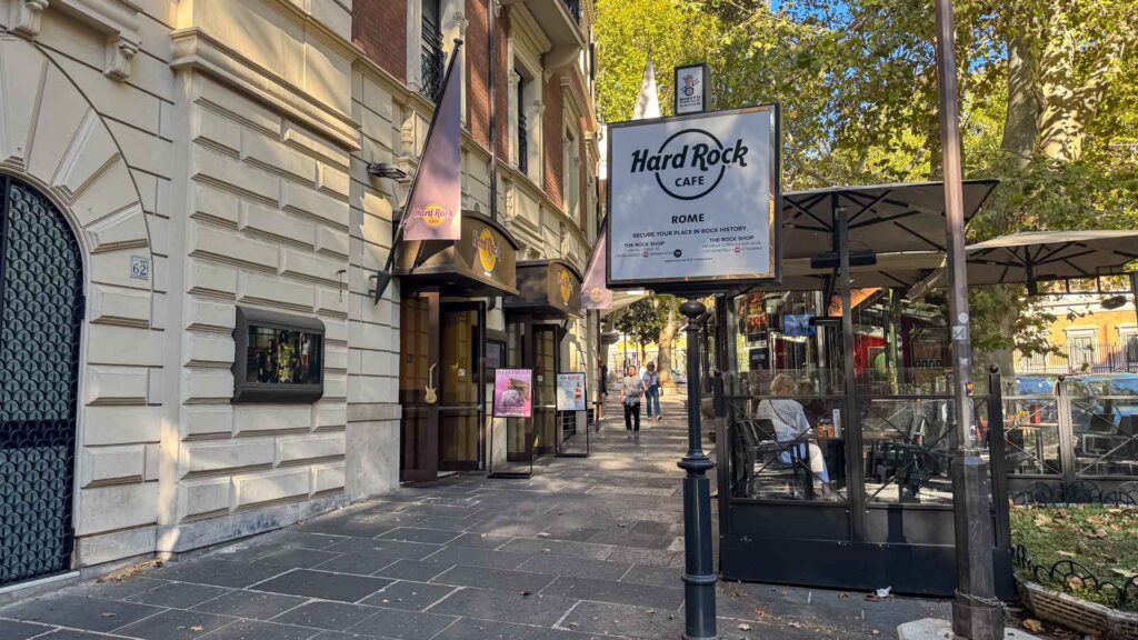 Italie Rome Hard Rock Cafe Hymer ML-T 570 4x4 Offroad Offgrid Route51