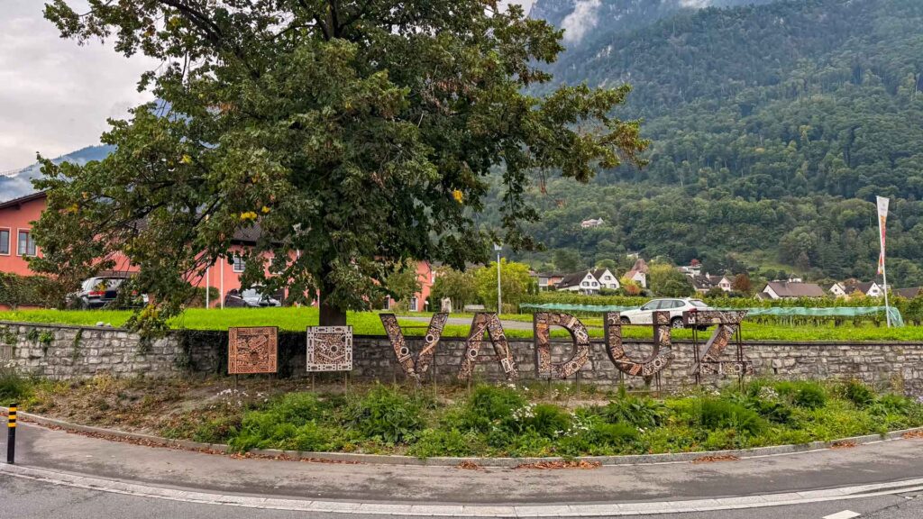 Liechtenstein Vaduz Bord Hymer ML-T 570 4x4 Offroad Offgrid Route51