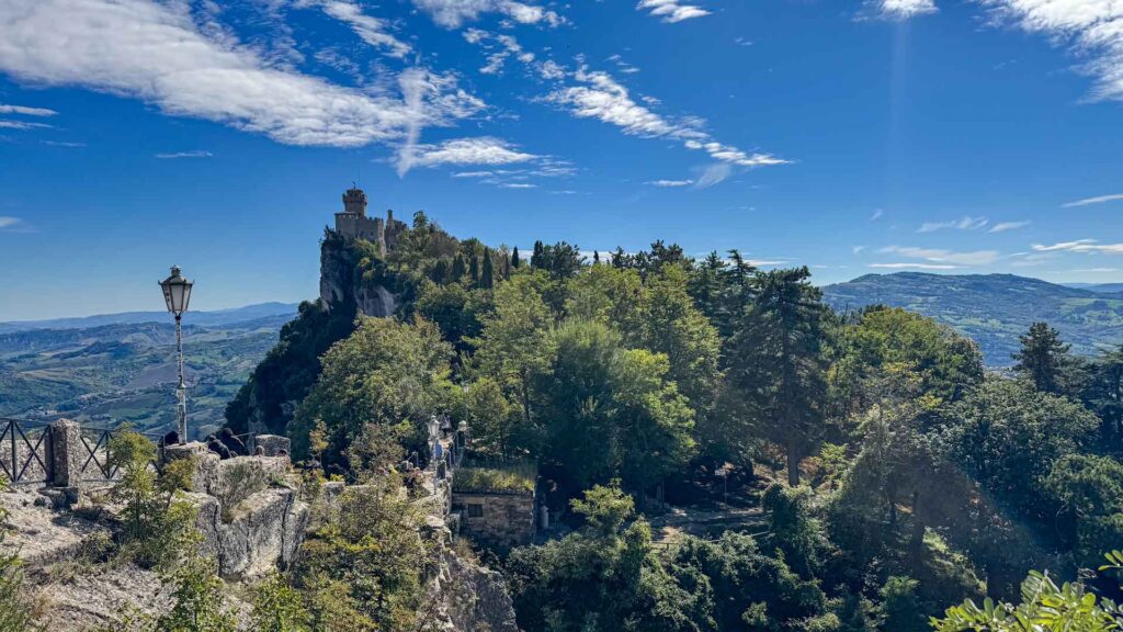 San-Marino Kasteel Hymer ML-T 570 4x4 Offroad Offgrid Route51