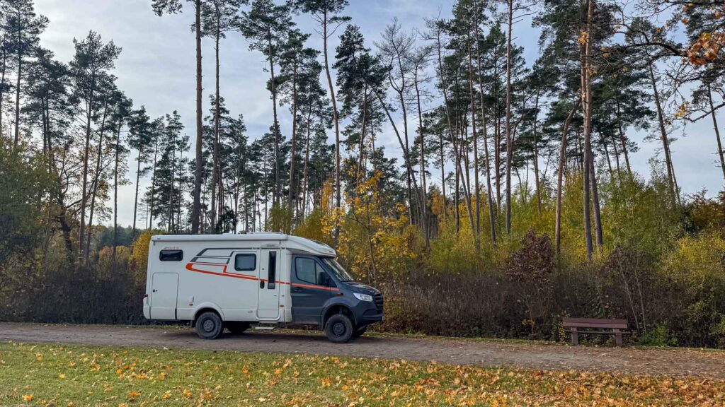 Camperstop bij Dombühl om Stella uit te laten voor vertrek richting huis