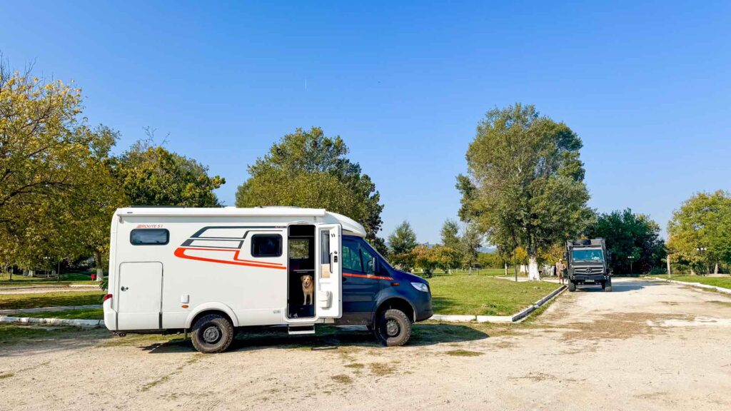 Griekenland Koronia Camperplaats Water Vullen Hymer ML-T-570 4x4 Offroad Offgrid Route51