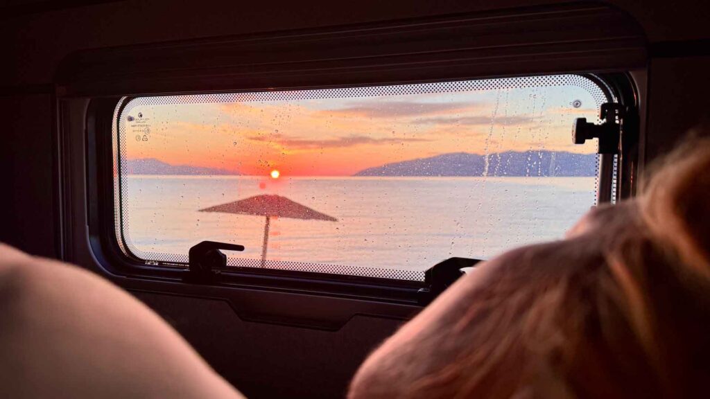 Griekenland Platanitis Beach Sunrise View Hymer ML-T-570 4x4 Offroad Offgrid Route51