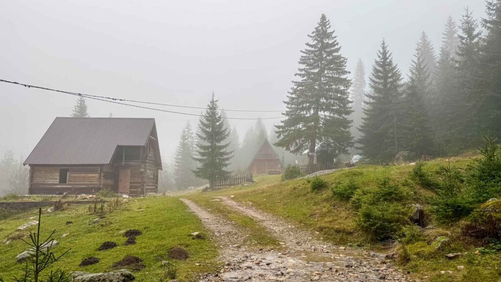 Montenego Babino Polje Triangle Woodhouse Mist Hymer ML-T-570 4x4 Offroad Offgrid Route51