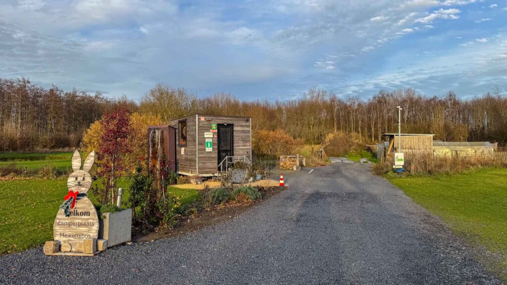 Infohuisje op camperplaats Meikensbos in Dentergem