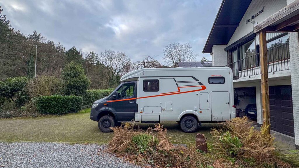 Onze camper thuis klaar voor vertrek naar het Zilvermeer