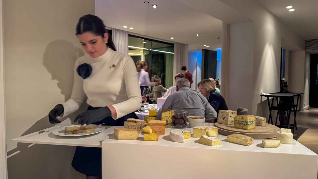 De kaaskar bij restaurant Boury in Roeselare